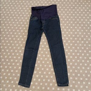 Excellent used condition maternity jeans